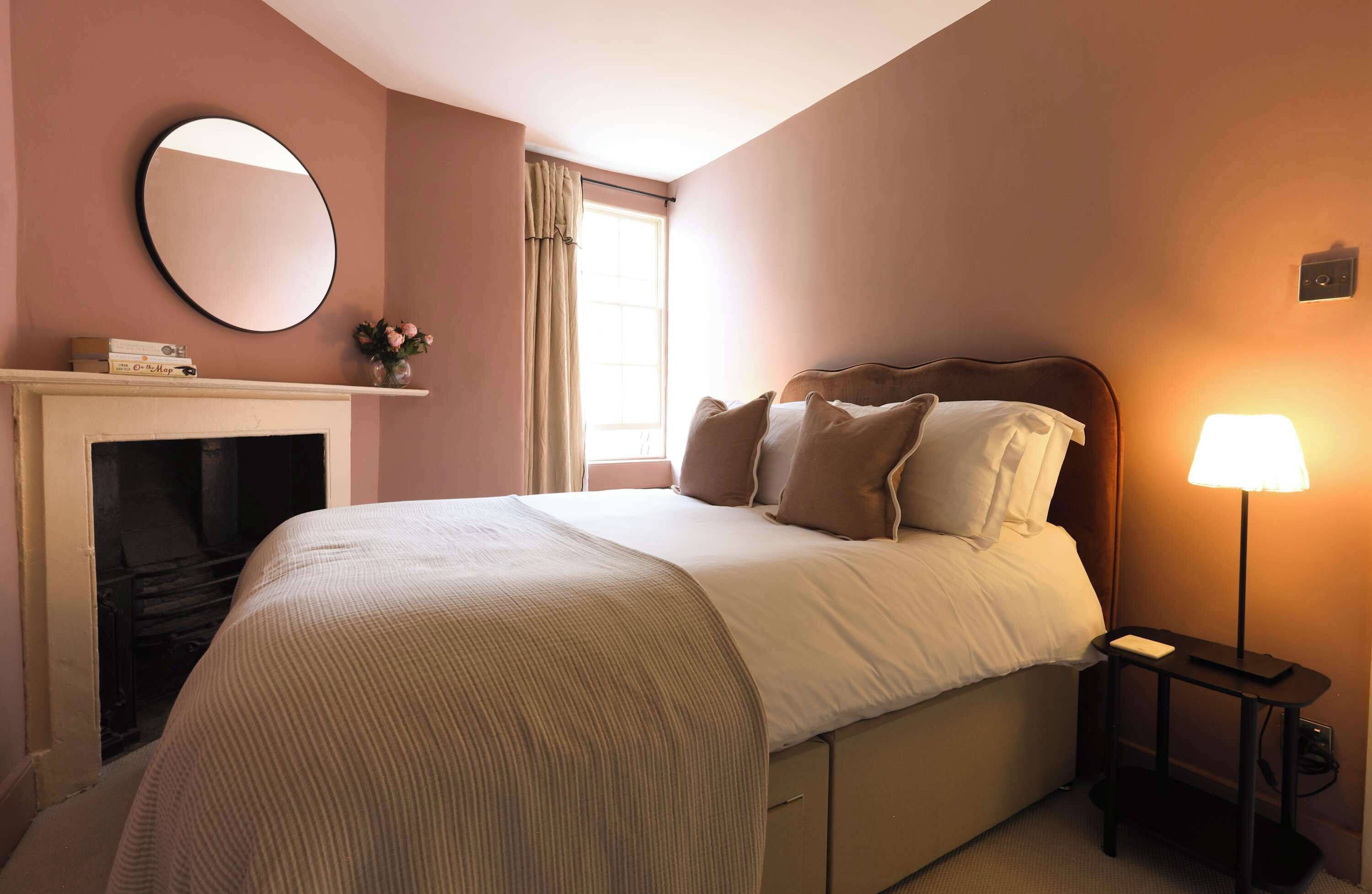 1 bedroom, iron/ironing board, travel cot, WiFi