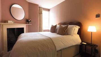 1 bedroom, iron/ironing board, travel cot, WiFi