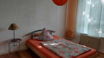 2 Schlafzimmer, kostenloses WLAN, BettwÀsche