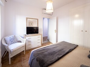 Appartement | 1 chambre, fer et planche à repasser