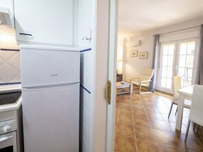 Apartment | Private kitchen - Beachside Stay in Punta del Moral (Ayamonte)