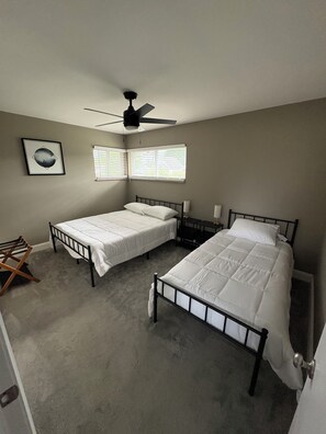 3 bedrooms, free WiFi, bed sheets, wheelchair access