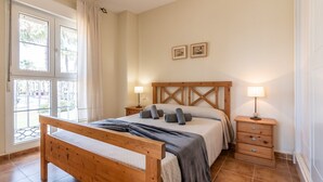 Apartment - Beachfront Apartment With Pool (Ayamonte)