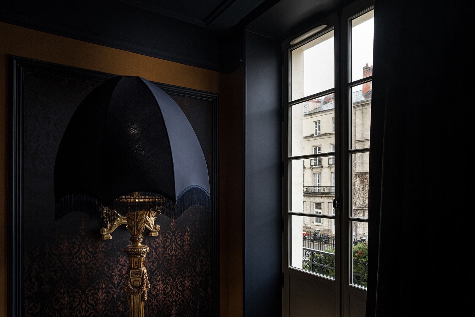 Kamer, 1 queensize bed, niet-roken, huisdieren toegestaan (Palazzo di Amore) | Een kluis op de kamer, geluiddichte muren, een strijkplank/strijkijzer