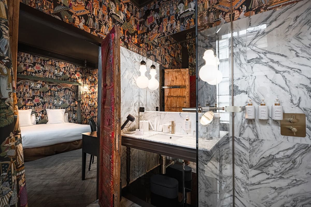 Zimmer | Badezimmer | Bademäntel, Hausschuhe