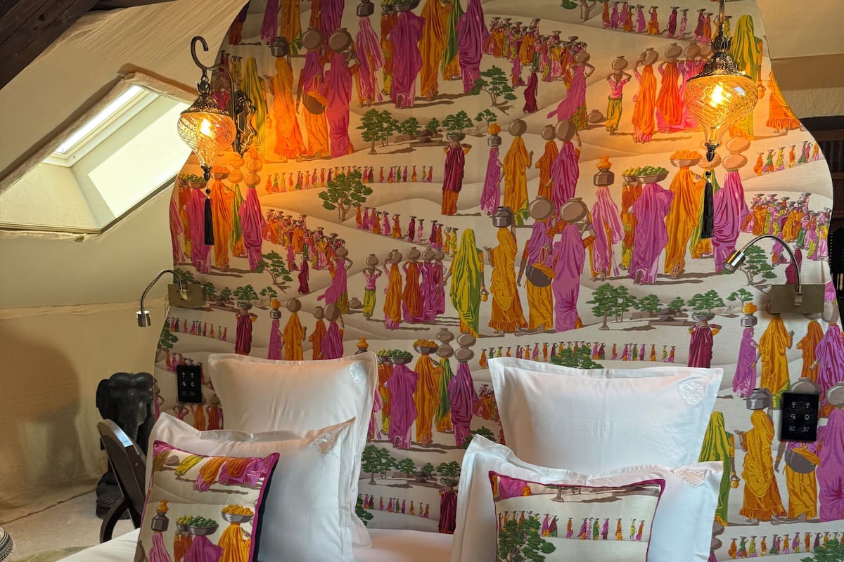 Room, 1 Queen Bed, Non Smoking, Pets Allowed (Les Secrets du Sahara) | In-room safe, soundproofing, iron/ironing board, free WiFi