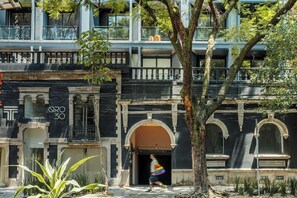 Exterior - Stylish Loft w Balcony in the Heart of Roma Norte (Mexico City)