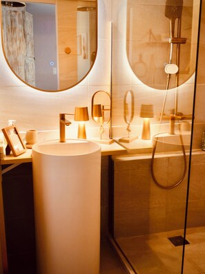Eco-friendly toiletries