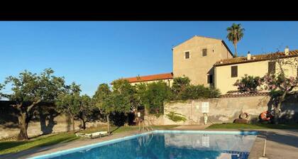 Villa with BBQ and Private Garden - Shared Pool and Tennis court