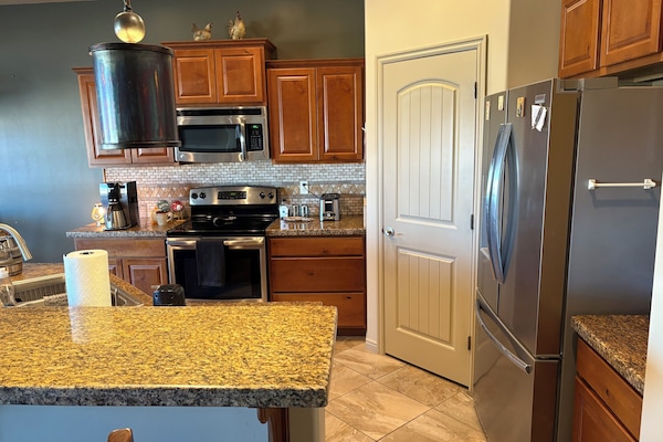 Mikrobølgeovn, ovn, kogeplade, opvaskemaskine