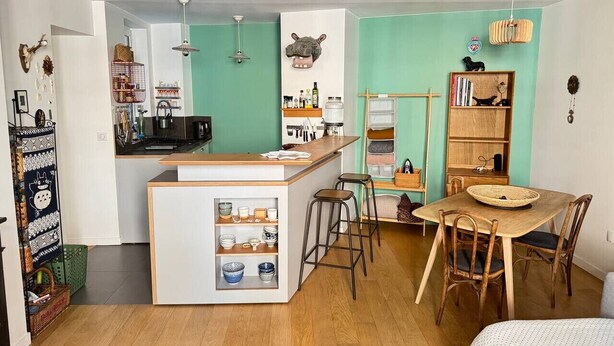 Dining - Parisian Flat - Odeon Theater (Paris)