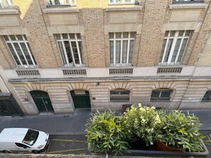 Exterior - Parisian Flat - Odeon Theater (Paris)