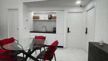 Ilmainen päivittäinen paikallinen aamiainen