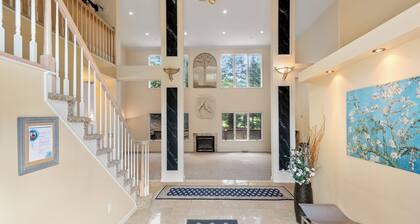 Sophia's MANOR C at the quiet & peaceful suburb