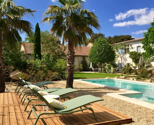 Mas dans les vignes avec piscine
South of France