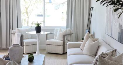 5 minutes away from the beach, STUNNING home in Englewood