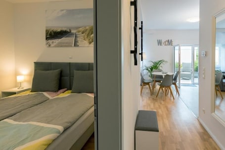 1 bedroom, iron/ironing board, WiFi, bed sheets. Modern vacation apartment very close to the Zollverein colliery ideal for vacations & trade fairs