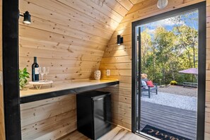 Interior - Secluded 10-Acre Retreat, 2 Properties w/in 5 min walk of each other - Sleeps 14 (White Bluff)