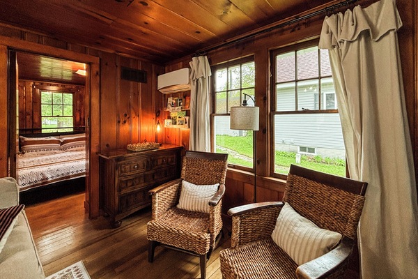 2 habitaciones, cuna de viaje, wifi gratis y ropa de cama