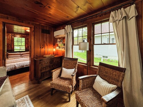 Wells On the Water -A Tiny but Mighty Cottage on Loon Lake