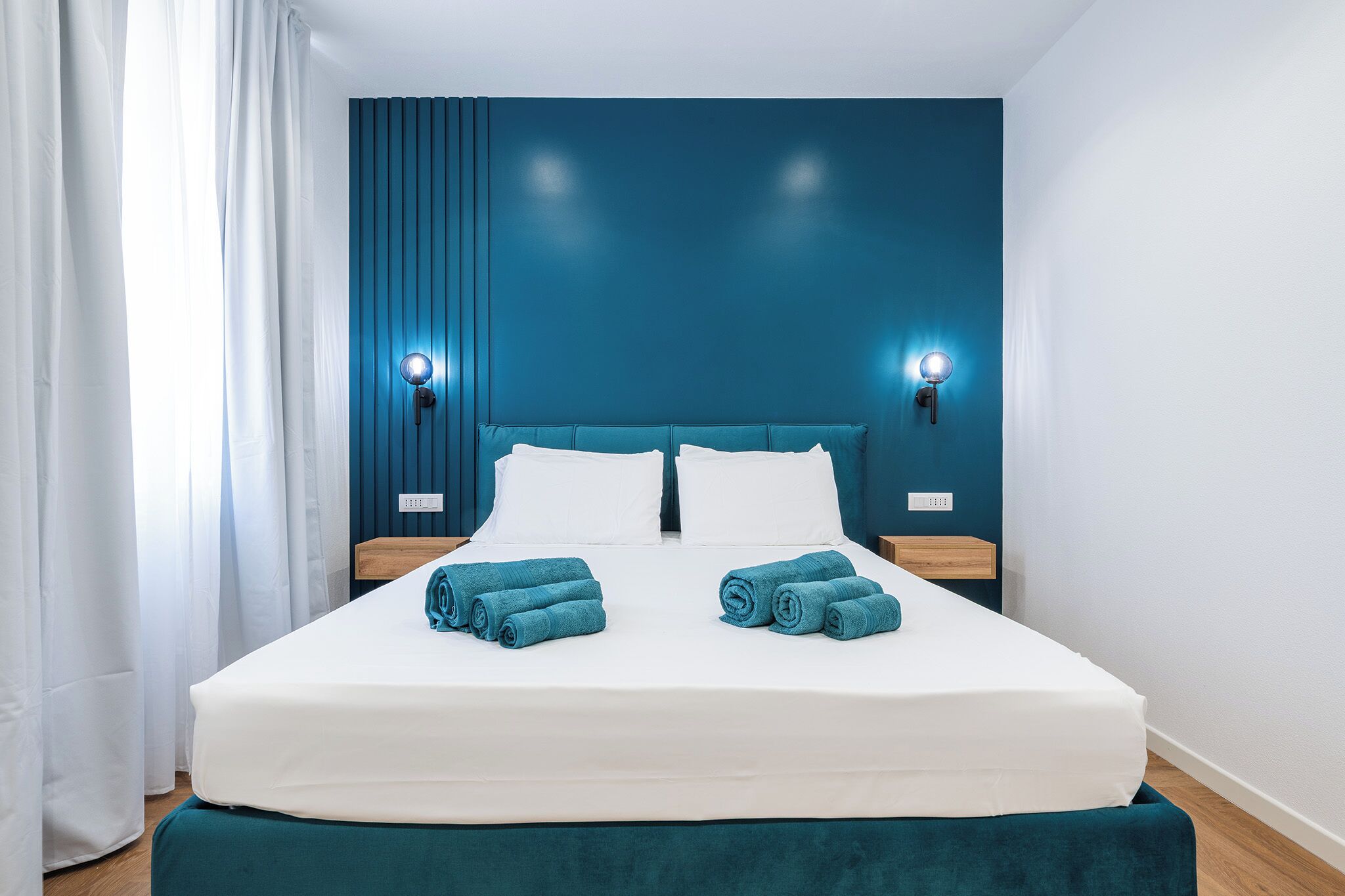 1 bedroom, in-room safe, desk, iron/ironing board