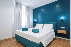 1 Schlafzimmer, Zimmersafe, Schreibtisch, Bügeleisen/Bügelbrett
