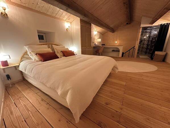 1 bedroom, iron/ironing board, free WiFi, bed sheets