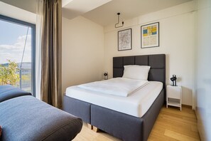 Quartos à prova de som, ferros/tábuas de passar roupa, Wi-Fi