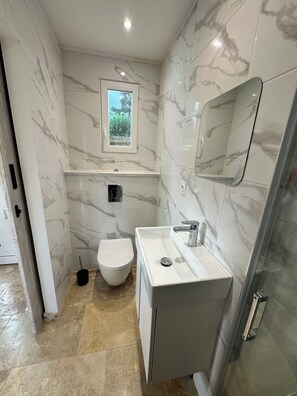 Dusche, Toilettenpapier