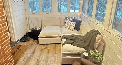 Stylish 2BR Retreat w/Sunroom + Fireplace Near Gunstock. Across from Lake Winnie
