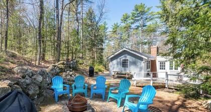 Charming 2-bedroom house with WiFi and W/D in Alton Bay-10 min to Gunstock