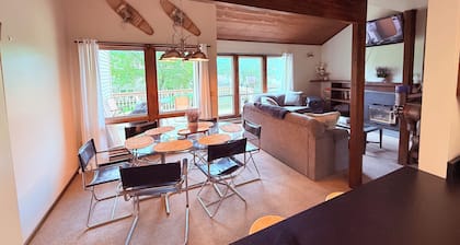 Charming 2BR condo at Greek Peak near Finger Lakes, Gutchess Sports complex
