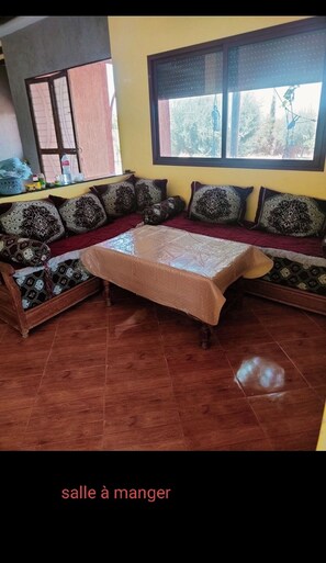 Interior - Escape to your own private oasis: Villa with pool, 20mn from Marrakech! ☀️ (Marrakech)