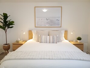 2 habitaciones, escritorio, tabla de planchar con plancha y wifi gratis 