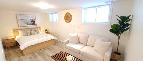 2 bedrooms, desk, iron/ironing board, free WiFi