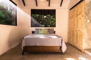 WiFi, bed sheets