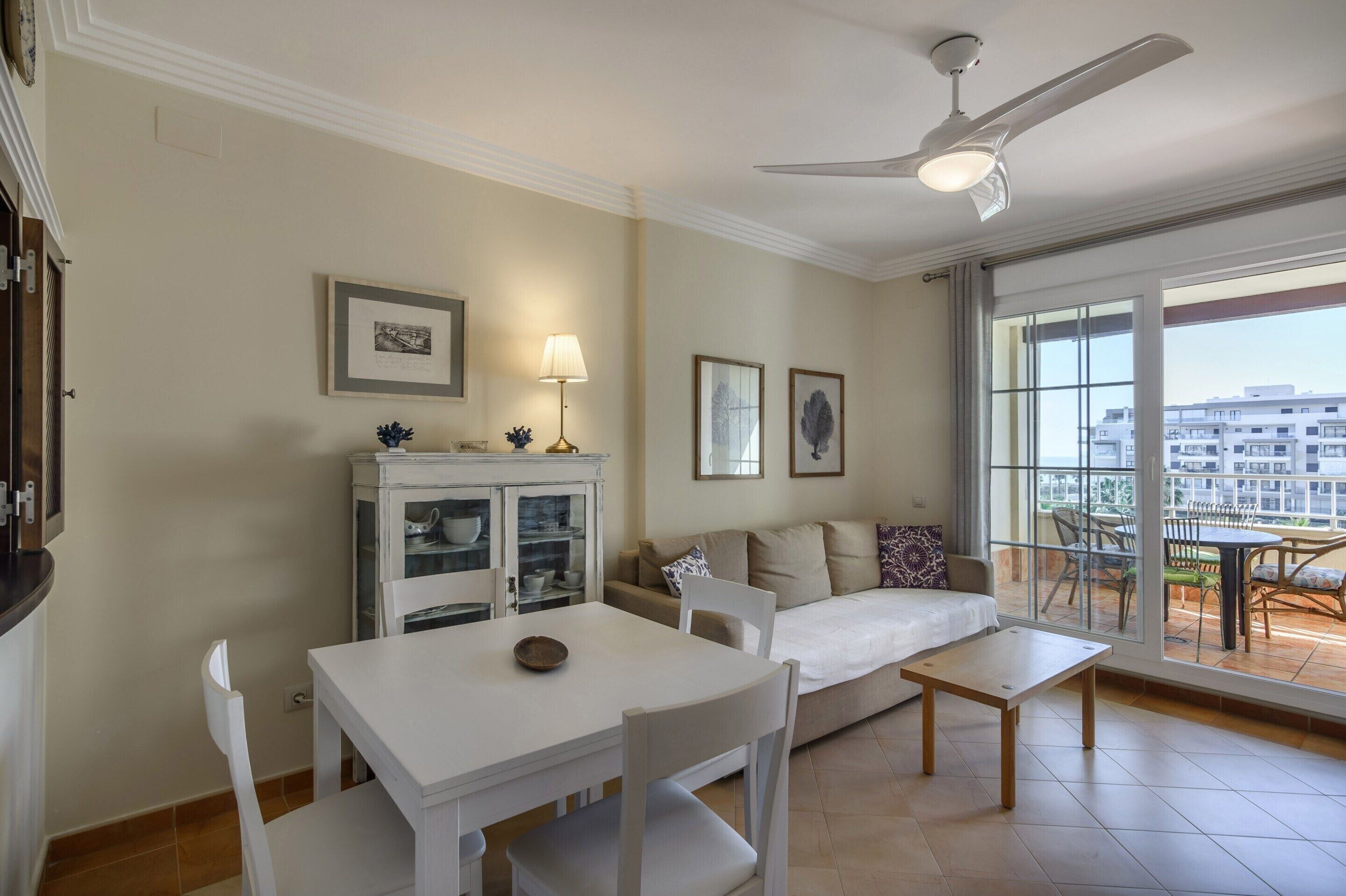Apartment | Dining