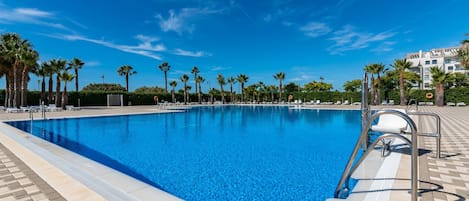 Apartament | Piscina | Piscina a l'aire lliure