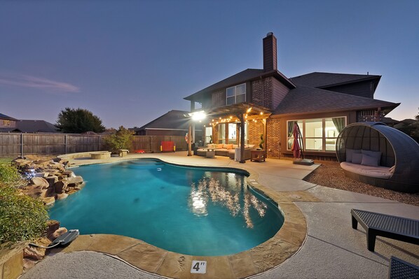 Outdoor pool, a heated pool