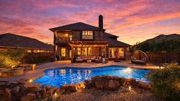 Piscine extérieure, piscine chauffée