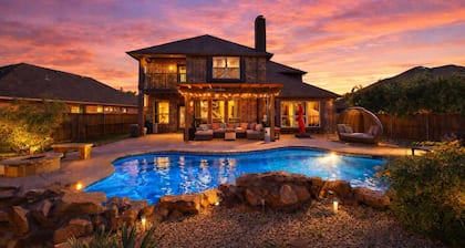 Resort Pool - Heated or Chilled, Game Room, Fire Pit, Near PGA Frisco & Denton!