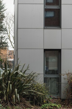 واجهة المنشأة