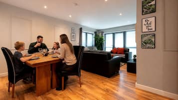 Comfort Apartment | In-room dining