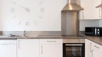 Comfort Apartment | Private kitchen | Electric kettle, eco-friendly cleaning products