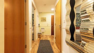 Comfort Apartment | Blackout drapes, iron/ironing board, free WiFi