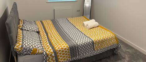 1 bedroom, iron/ironing board, WiFi