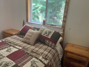 2 soverom og sengetøy