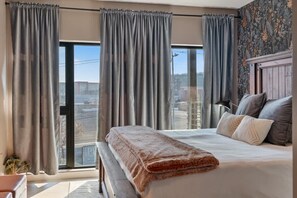 4 Schlafzimmer, Bügeleisen/Bügelbrett, Reisekinderbett, WLAN