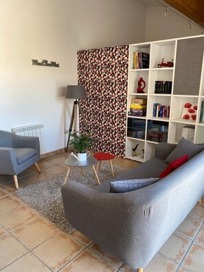 TV, books