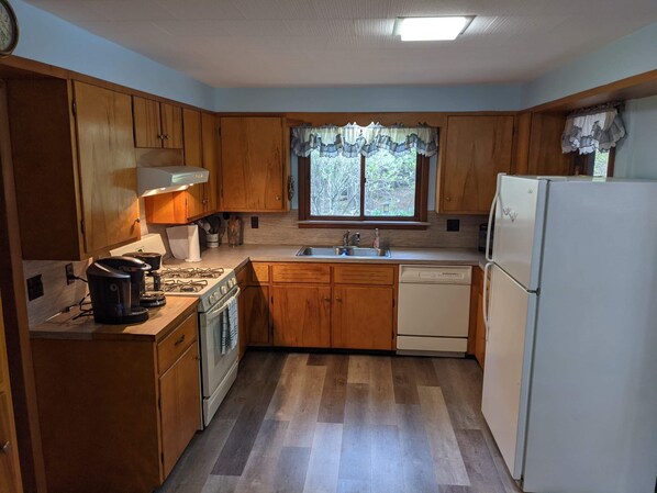 Microwave, oven, stovetop, dishwasher
